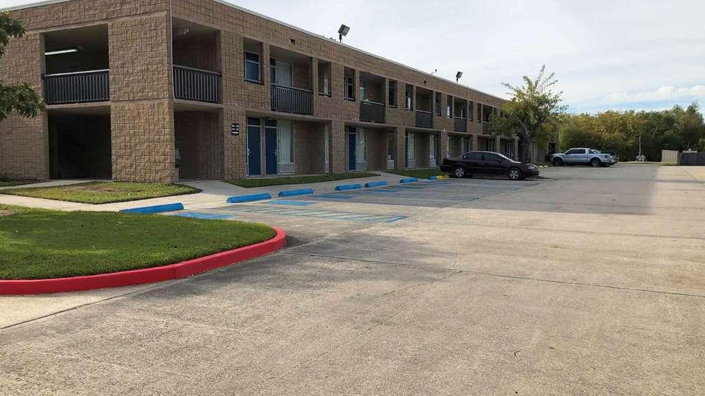 Motel 6-La Place, La 외부 사진
